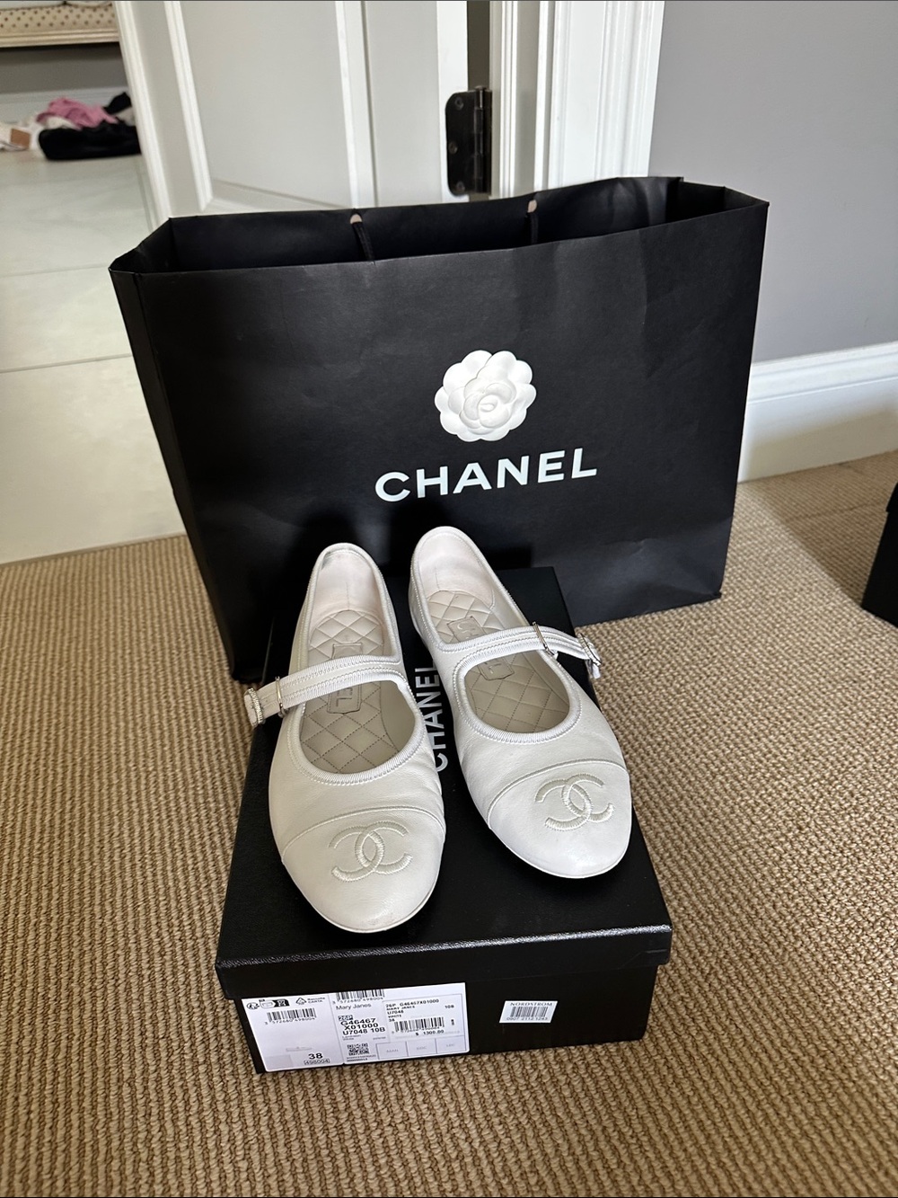CHANEL Cream Leather Mary Jane Ballet Flats with CC Emblem